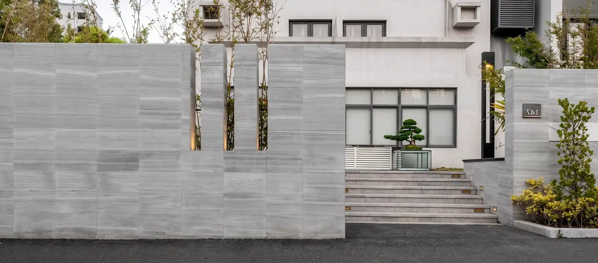 Fachada arquitectónica en cantera
